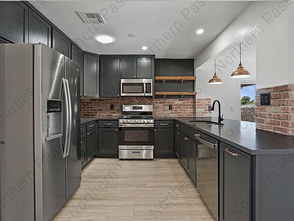 5th image of 6804 Escondido Dr APT A