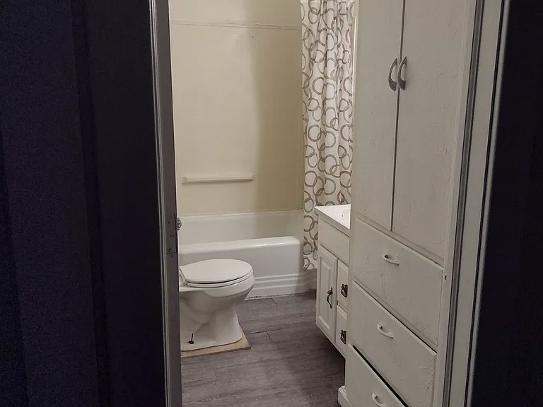 532 Western Ave — Photo 7