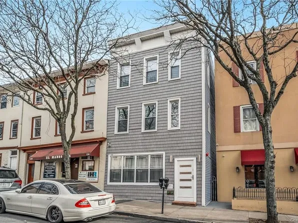 132 Cortlandt St, Sleepy Hollow, NY 10591