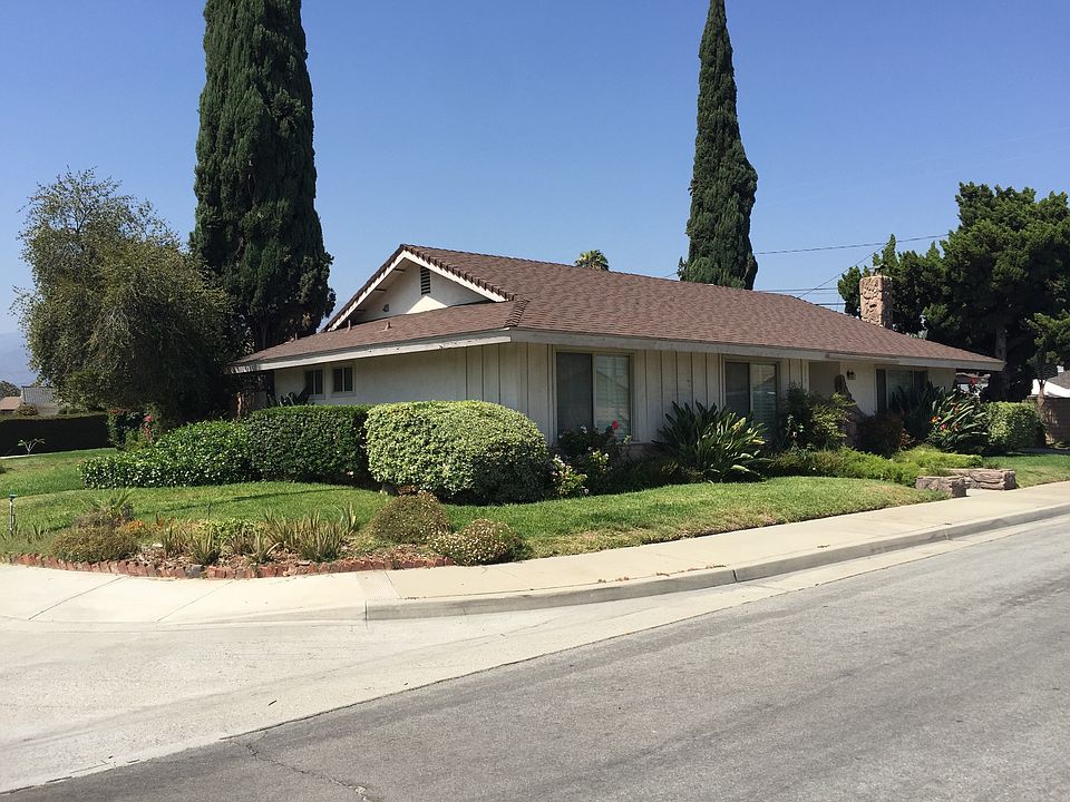 829 East Sandra Ave.