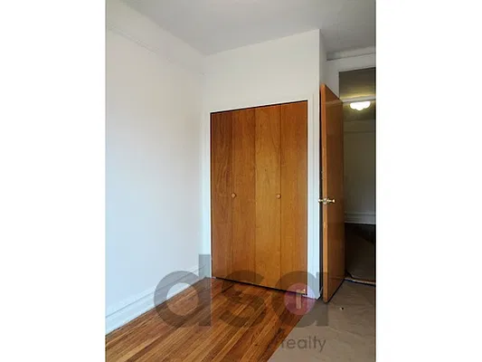 Rented by DSA Realty | media 36