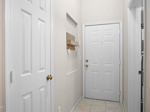 3rd image of 13810 N Sutton Park Dr #232