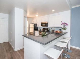 200 Caldecott Ln UNIT 219, Oakland, CA 94618