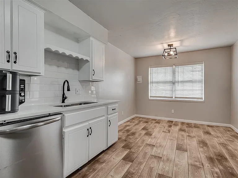 1725 E Lindsey St #2 — Photo 13