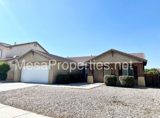 13780 Sahara Ln, Victorville, CA 92394