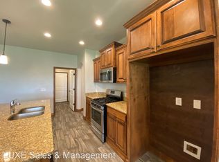 3605 Upland Ridge Dr, Yukon, OK 73099