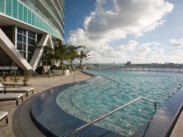 888 Biscayne Blvd, Miami, FL