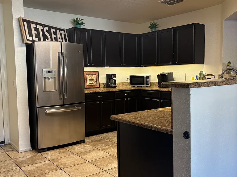 1552 W Beantree Ln — Photo 6