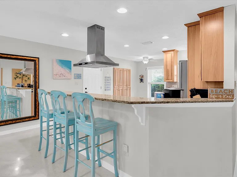 232 Timberlane Dr — Photo 8