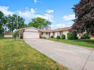 22209 Ash St, Woodburn, IN 46797