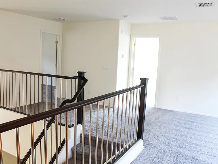 1829 W Spur Dr — Photo 34
