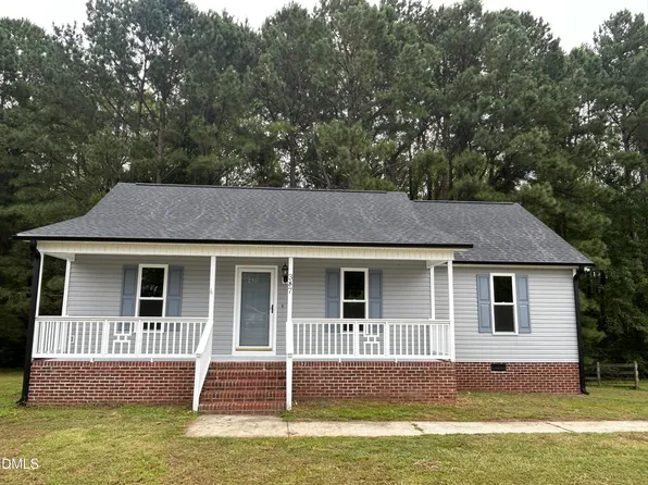 387 N Pleasant Coates Rd, Benson, NC 27504