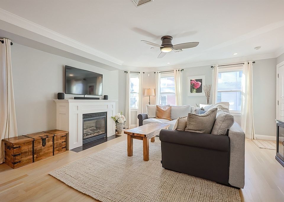 1st image of 66 Gates St #2
