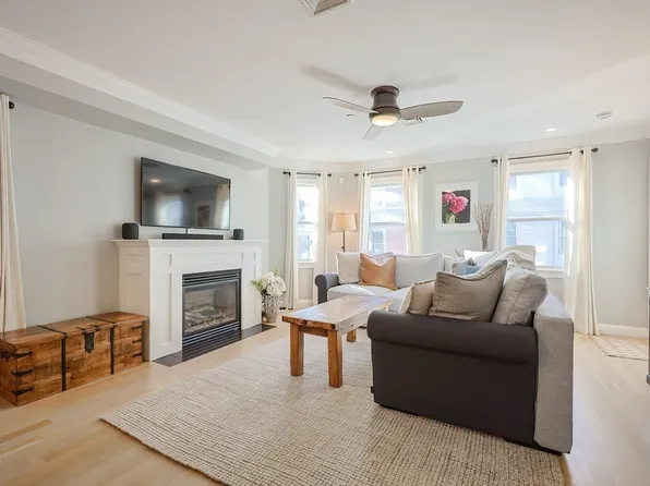 66 Gates St #2, South Boston, MA 02127