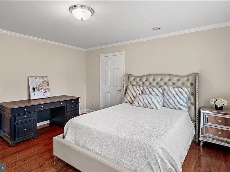 12 Windermere Way — Photo 30