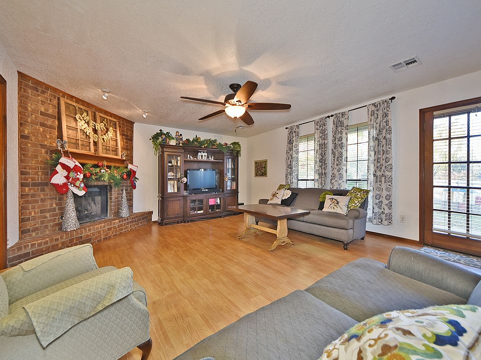 1st image of 2825 Quail Hollow