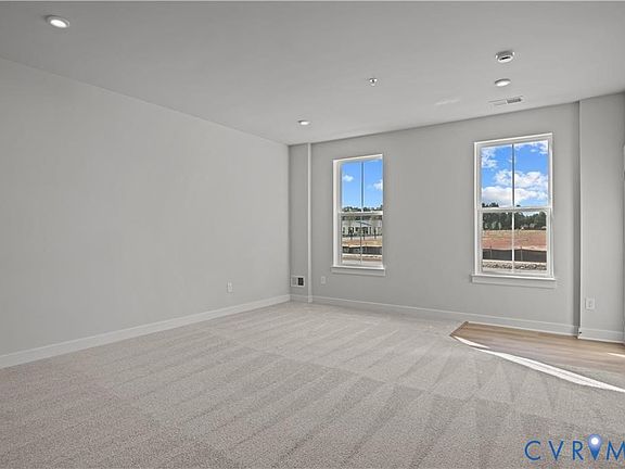 3rd image of 1 Calgary Ln