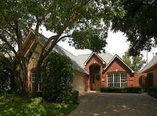 4147 Walnut Meadow Ln, Dallas, TX 75229