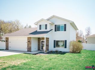 211 W Baker St, Avoca, IA 51521