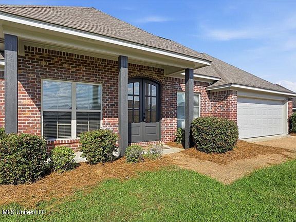3rd image of 116 Northwind Dr