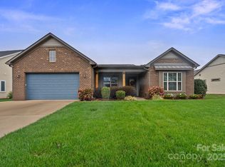 499 Granite Lake Ct, Denver, NC 28037