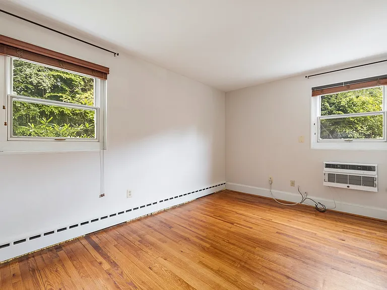 4595 Macarthur Blvd NW #4 — Photo 26