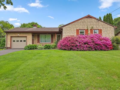 15 Burton Avenue, Trumbull, CT, 06611