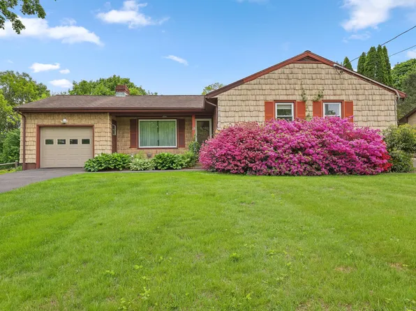 15 Burton Avenue, Trumbull, CT 06611
