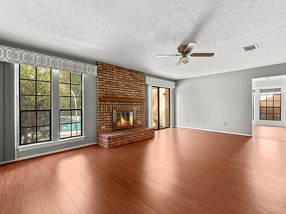 5th image of 2609 Silver Falls Dr