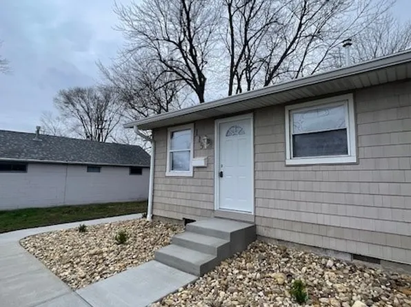 115 6th St W #115, Milan, IL 61264