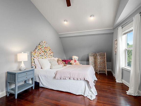 4th image of 11 Priscilla Rd #3