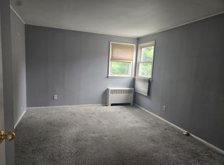 (Undisclosed Address), Lynbrook, NY 11563