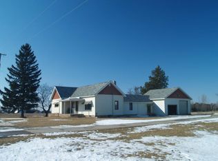 1772 W Fairgrove Rd, Caro, MI 48723