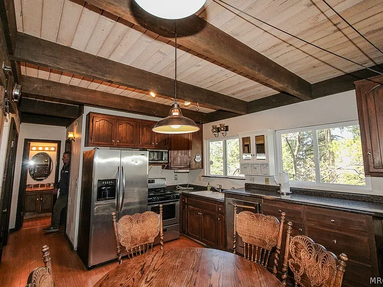 1208 Aspen Dr — Photo 7