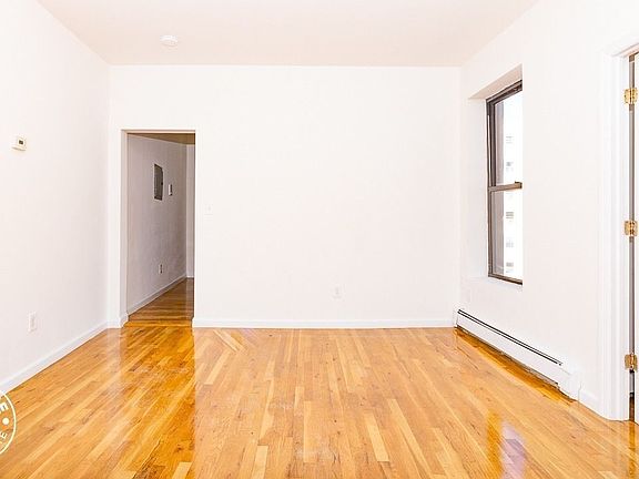 3rd image of 879 De Kalb Ave #1H