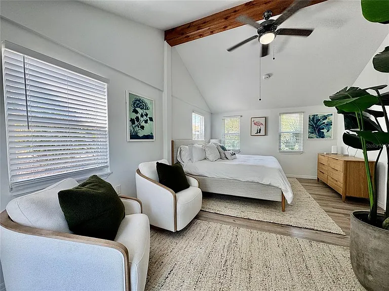 6980 Poinsetta Ave — Photo 5