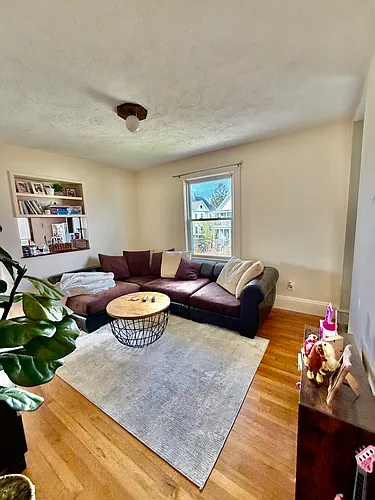 82 Verchild St Photo 1