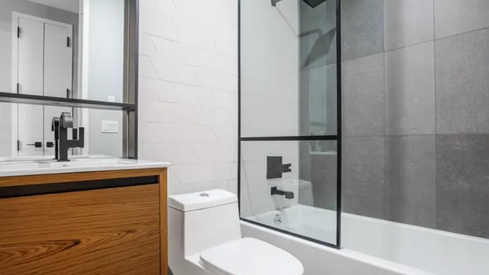 Rented by Nooklyn NYC LLC | media 25