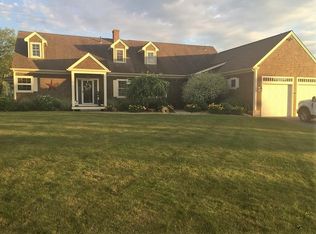 16 Millers Ln, Swansea, MA 02777