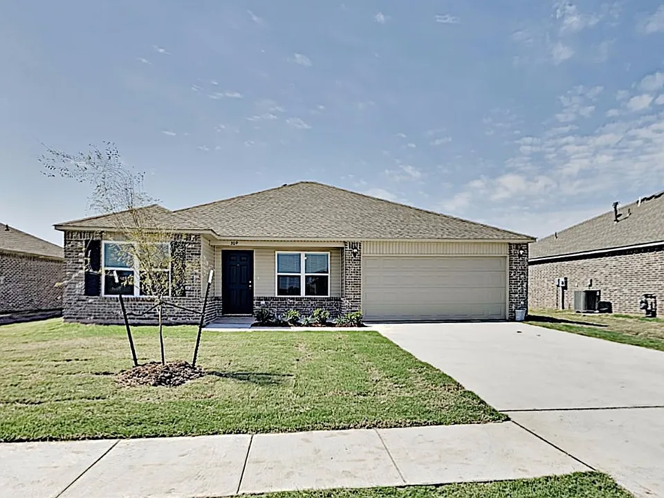 309 Blue Dr
