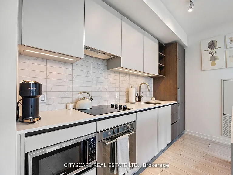 55 Mercer St S #1802 — Photo 18