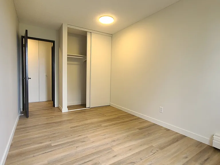 140 Harrow Cir NW — Photo 8