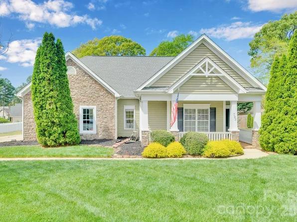 793 Seipel Dr, Denver, NC 28037