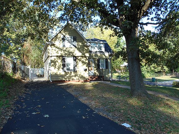 4th image of 2403 Shirley Ave