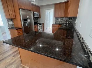 42 Trask Ave FLOOR 2, Bayonne, NJ 07002