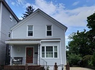 52 Smith St, Fall River, MA 02721