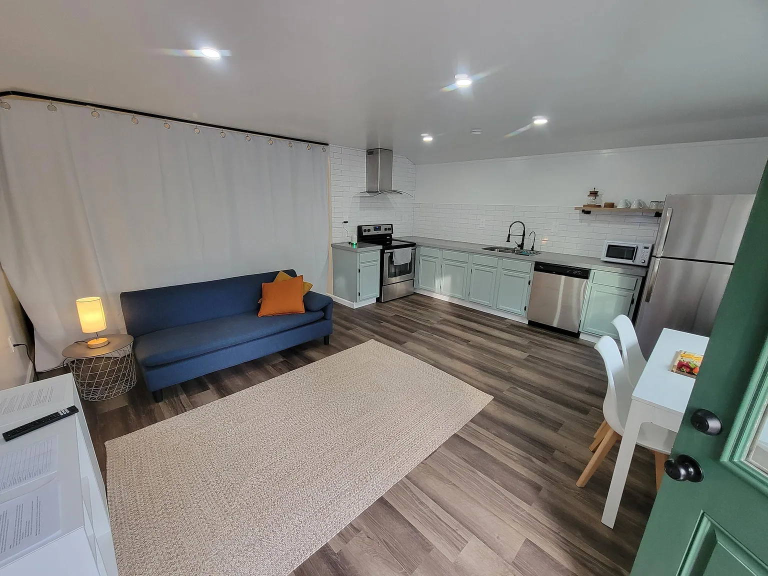 737 S McCollum Dr — Photo 2