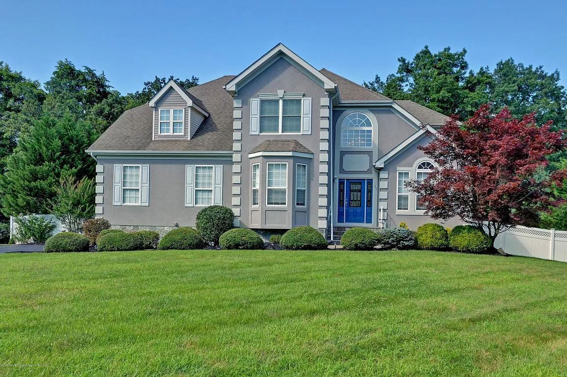53 Tuscany Dr photo 1