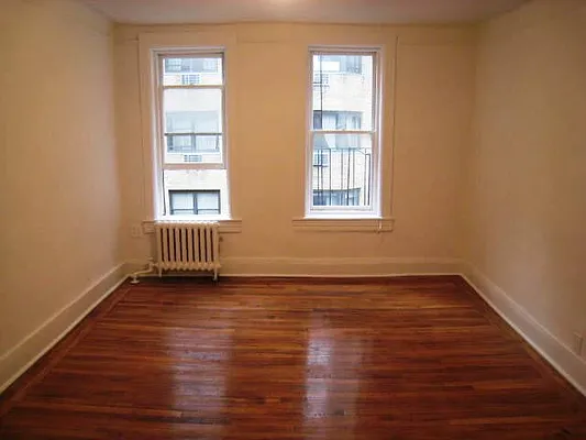 Rented by City Connections Realty | media 8