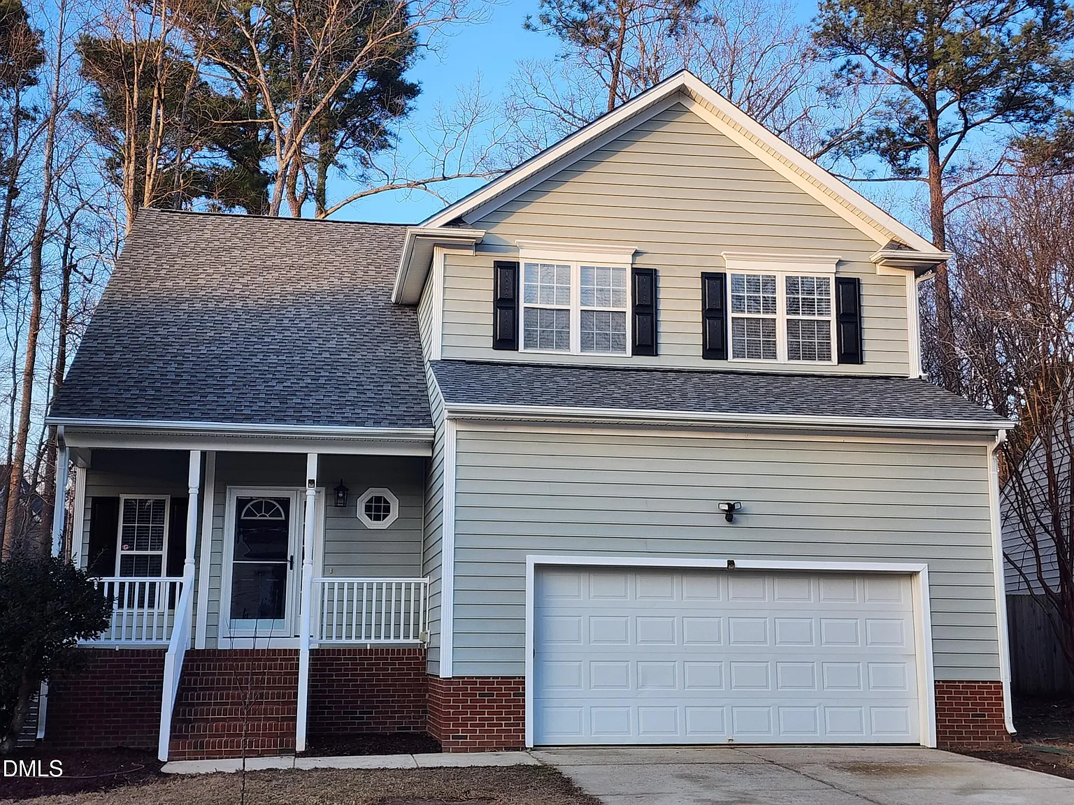4 bed, 2.5 bath, $2,350 — Photo 1